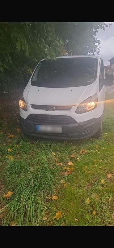 Weiß Gebraucht 2016 Ford Transit Custom Van / Kleinbus | 7.800 € (Superpreis) - Bild 1/4