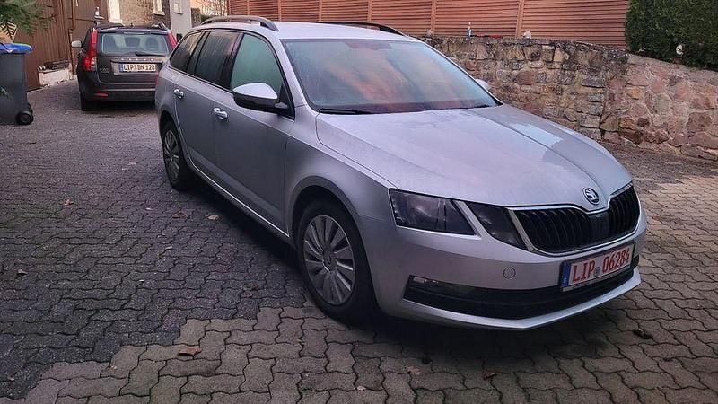 Gebraucht Skoda Octavia 116 PS (85 kW) 2019 Silber Limousine