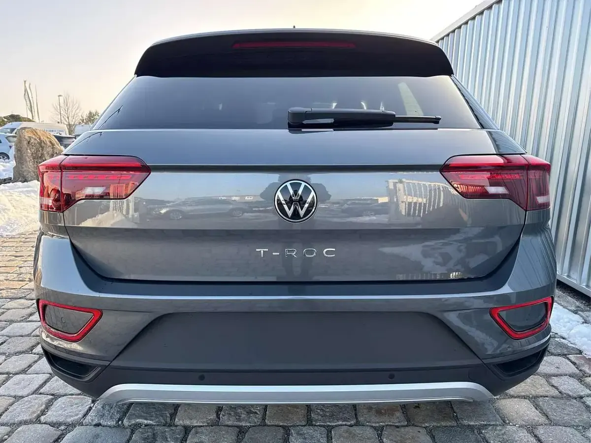 Neu VW T-Roc Edition 150 PS (110 kW) 2026 Indiumgrau metallic SUV
