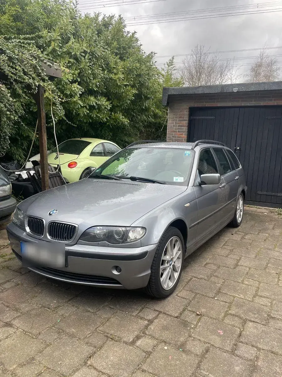 Gebraucht BMW 318 Sport Line 143 PS (105 kW) 2004 Grau Kombi