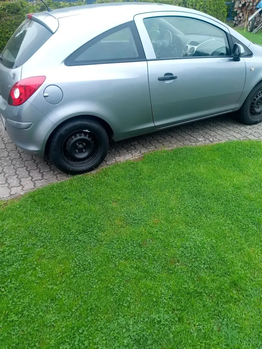 Gebraucht Opel Corsa 80 PS (58 kW) 2007 Grau Kleinwagen