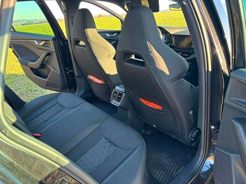 Gebraucht Skoda Kamiq Active 116 PS (85 kW) 2019 Schwarz SUV