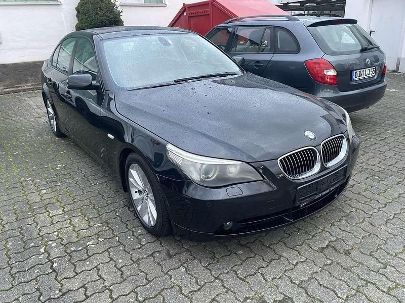 Schwarz Gebraucht 2005 BMW 530 Limousine | 3.580 € (Guter Preis) - Bild 1/4