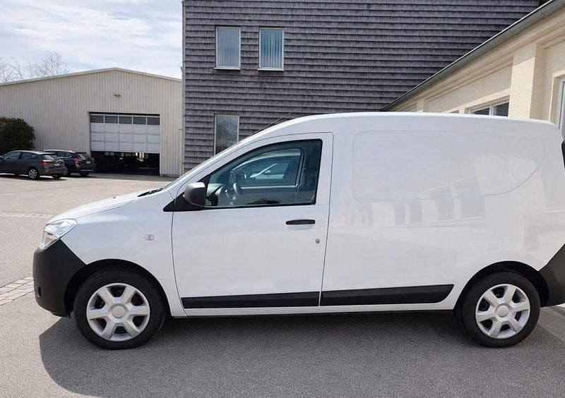 Gebraucht Dacia Dokker Comfort 102 PS (75 kW) 2018 Weiß Van / Kleinbus