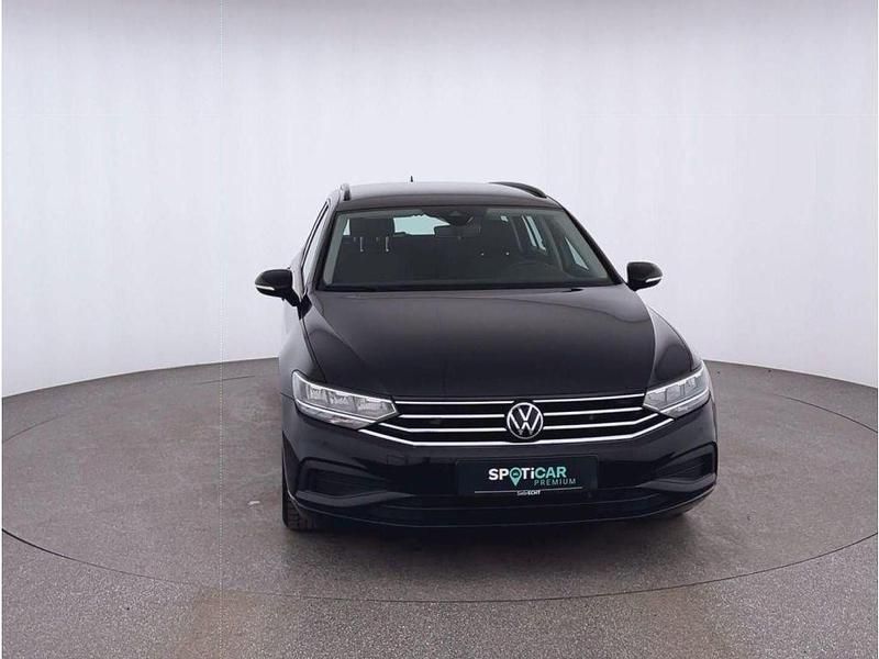 Gebraucht VW Passat Conceptline 150 PS (110 kW) 2022 Schwarz (metallic) Kombi