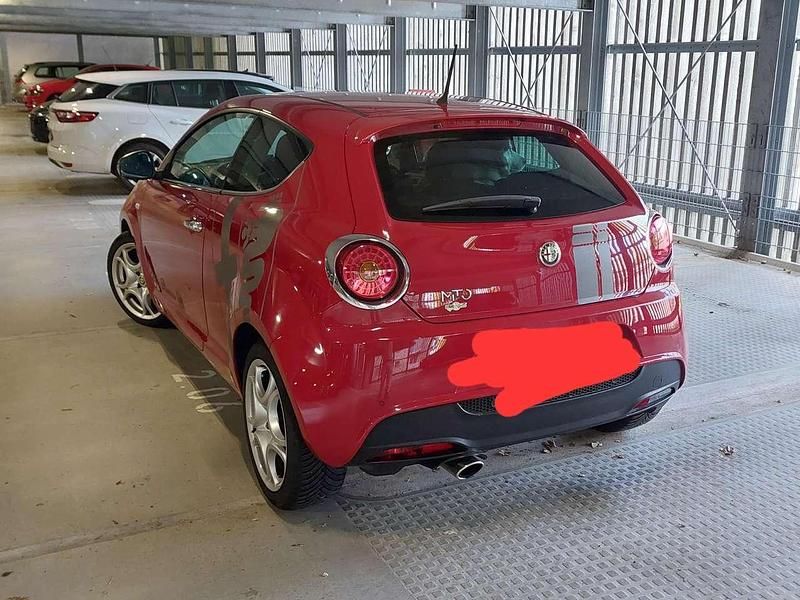Gebraucht Alfa Romeo MiTo Turismo 105 PS (77 kW) 2012 Rot Kleinwagen