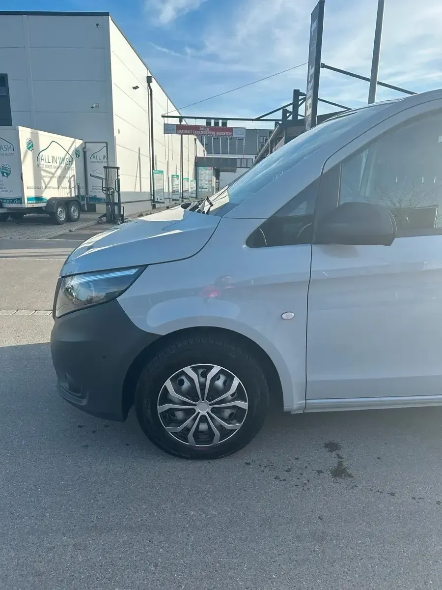 Gebraucht Mercedes Vito 114 PS (83 kW) 2017 Andere farben Van