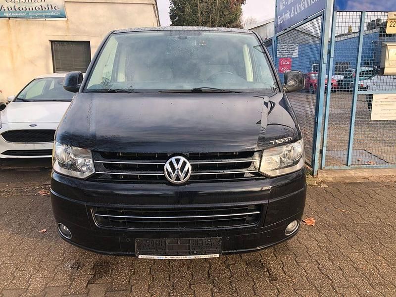 Gebraucht VW Transporter Team 179 PS (131 kW) 2010 Schwarz Van