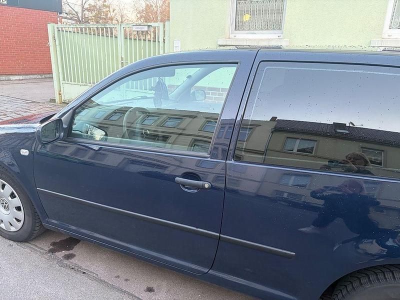 Gebraucht VW Golf IV Basis 75 PS (55 kW) 2002 Blau Kleinwagen