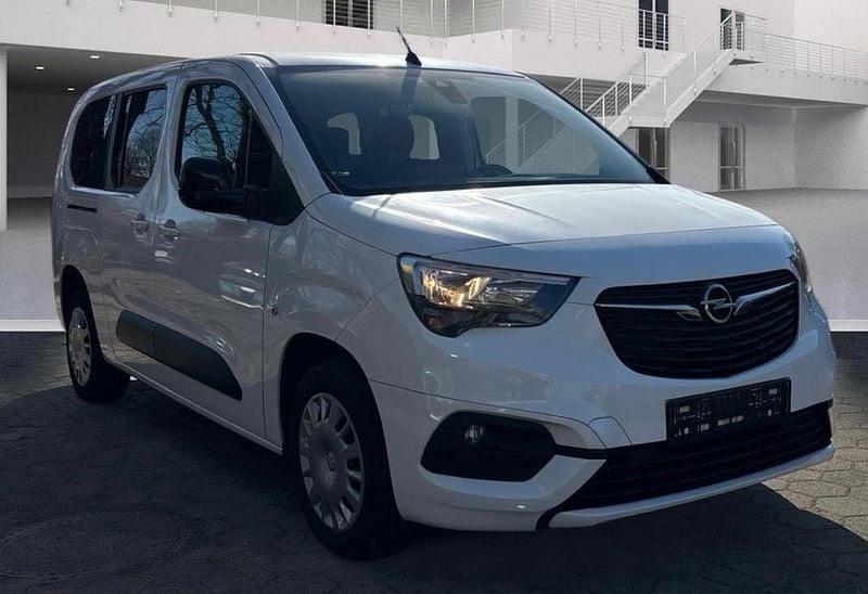 Gebraucht Opel Combo Life Elegance 131 PS (96 kW) 2022 Weiß Van / Kleinbus