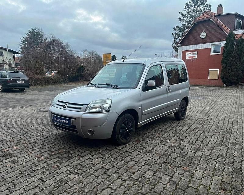 Silber Gebraucht 2007 Citroën Berlingo Van / Kleinbus | 2.699 € (Fairer Preis) - Bild 1/4