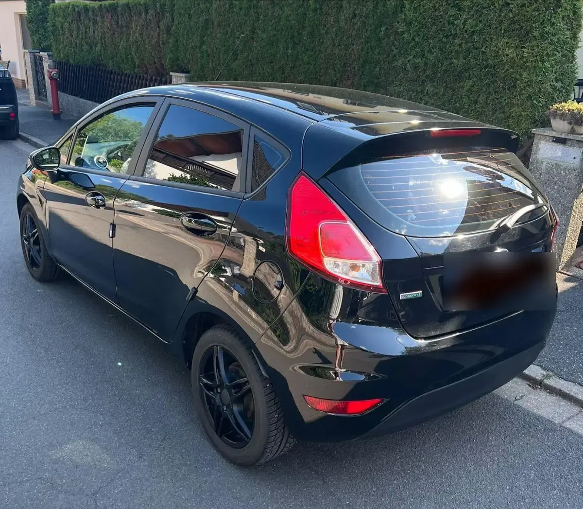 Gebraucht Ford Fiesta Trend 101 PS (74 kW) 2017 Schwarz Kleinwagen