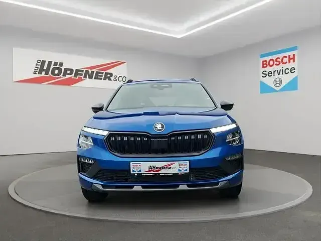 Neu Skoda Kamiq Dynamic 116 PS (85 kW) 2026 Raceblau metallic SUV
