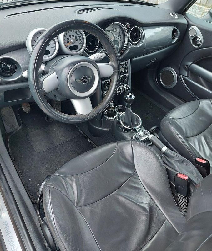 Schwarz Gebraucht 2004 Mini Cooper Cabriolet Cabrio | 2.800 € (Guter Preis) - Bild 1/3