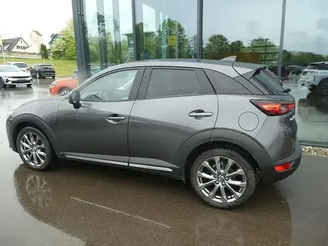 Używany Mazda CX-3 Edition 121 KM (88 kW) 2020 Szary SUV