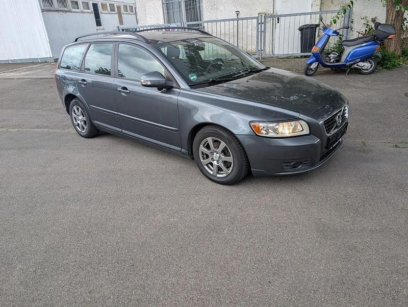 Gebraucht Volvo V50 114 PS (83 kW) 2010 Grau Kombi
