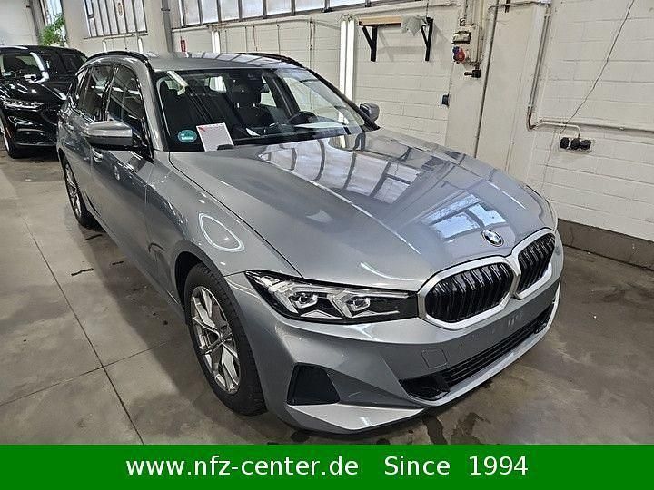Gebraucht BMW 318 Shadowline 150 PS (110 kW) 2023 Grau Kombi