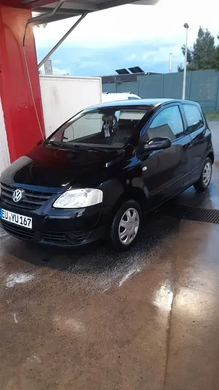 Gebraucht VW Fox 54 PS (39 kW) 2005 Schwarz Kleinwagen
