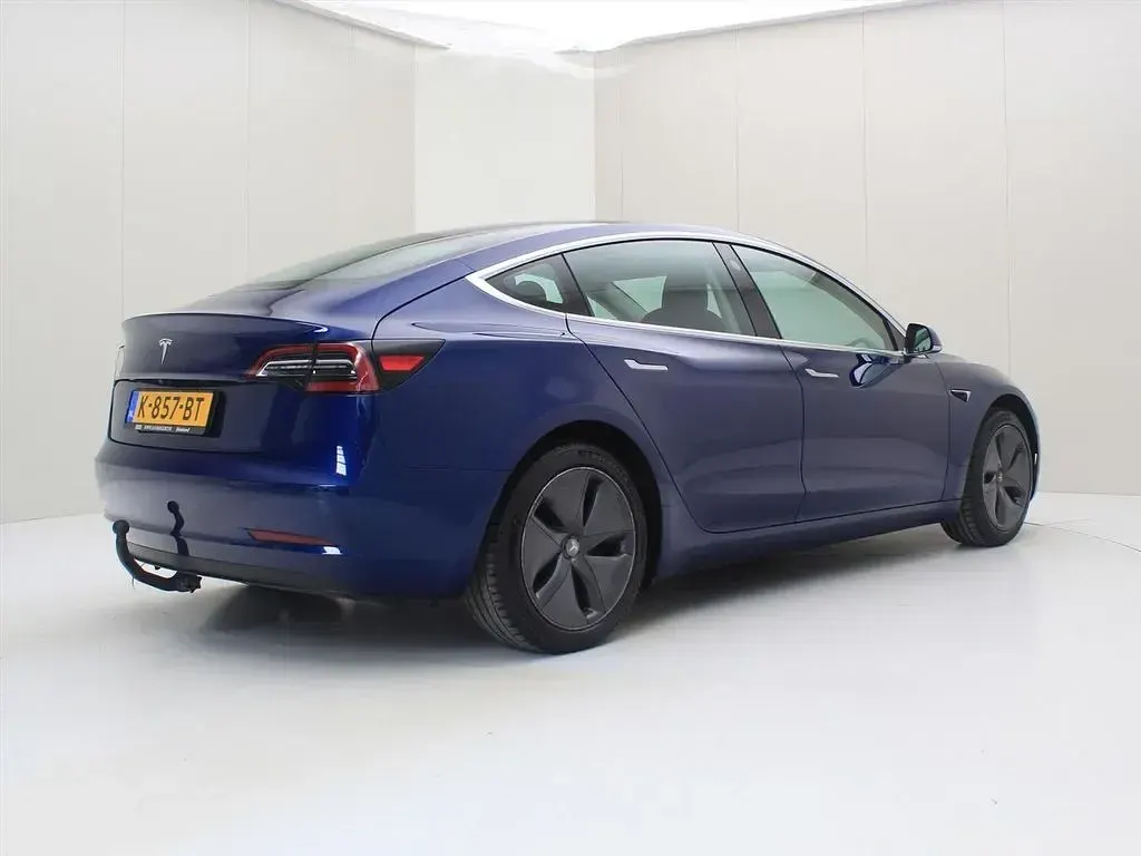 Gebraucht Tesla Model 3 Standard Range 225 kW (306 PS) 2020 Blau Limousine