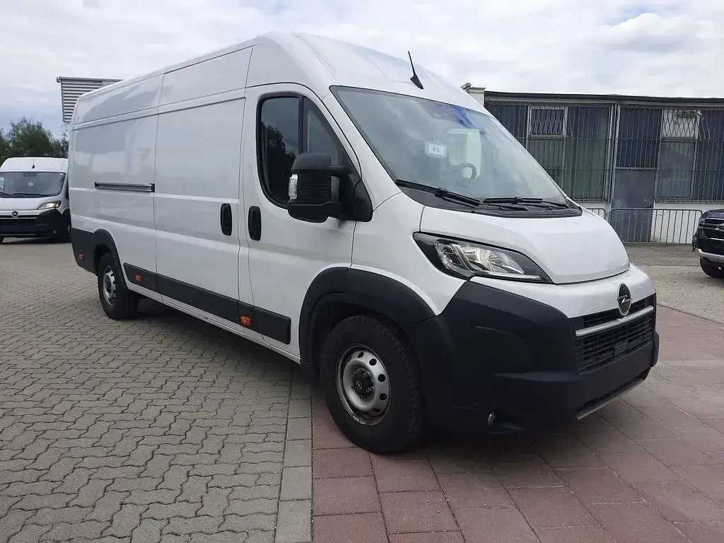 Używany Opel Movano 179 KM (131 kW) 2024 Biały Van