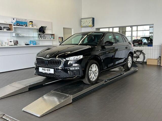 Neu Skoda Scala Selection 95 PS (69 kW) 2025 Schwarz Kleinwagen