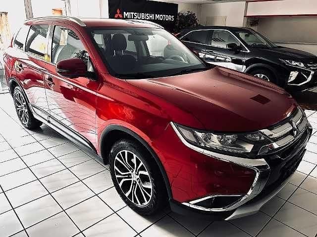 Gebraucht Mitsubishi Outlander Edition 150 PS (110 kW) 2018 Rot SUV