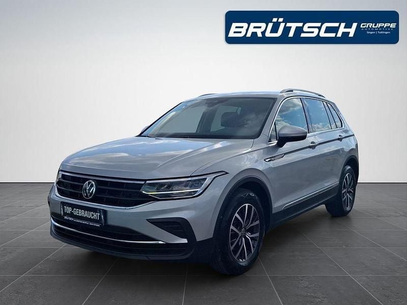 Reflexsilber metallic Gebraucht 2021 VW Tiguan Life SUV | 27.980 € (Guter Preis) - Bild 1/4