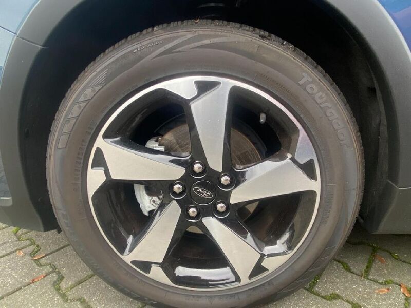 Gebraucht Ford Focus Active 125 PS (91 kW) 2022 Chromablau metallic (metallic) Kombi