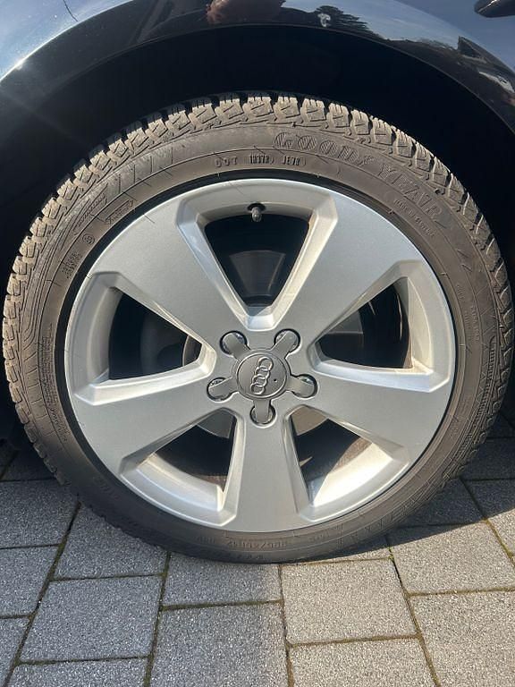 Gebraucht Audi A3 Ambition 110 PS (80 kW) 2014 Schwarz Limousine