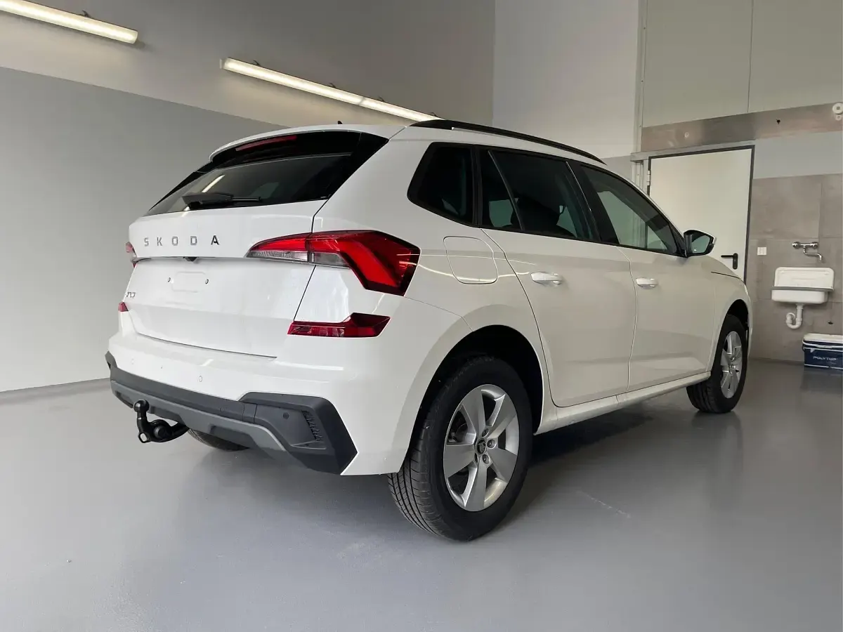 Neu Skoda Kamiq Selection 116 PS (85 kW) 2025 [9p9p] candy white [9p9p] candy white SUV