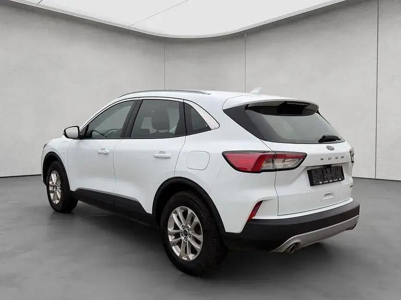 Gebraucht Ford Kuga Titanium 224 PS (164 kW) 2022 Weiß SUV