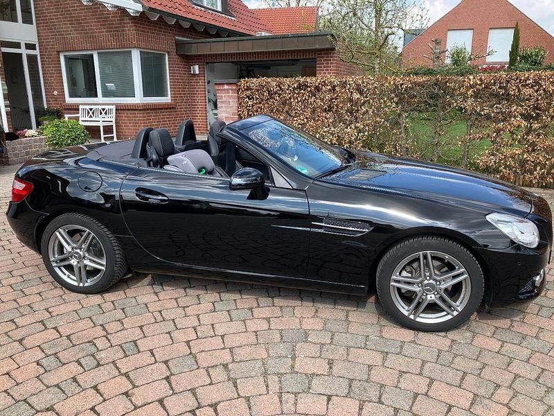 Gebraucht Mercedes SLK200 184 PS (135 kW) 2012 Schwarz Cabrio