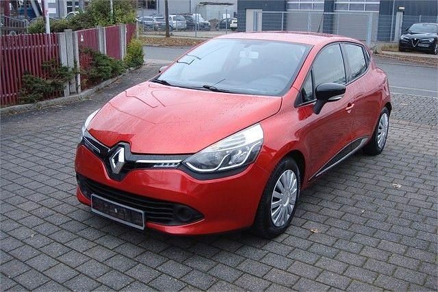 Rot Gebraucht 2013 Renault Clio IV Limousine | 3.250 € - Bild 1/4