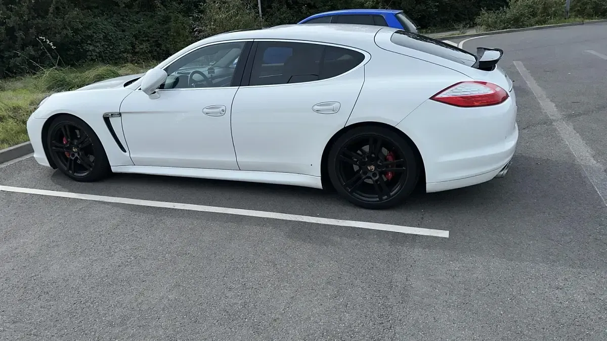 Gebraucht Porsche Panamera 4S 400 PS (294 kW) 2009 Weiß Kleinwagen