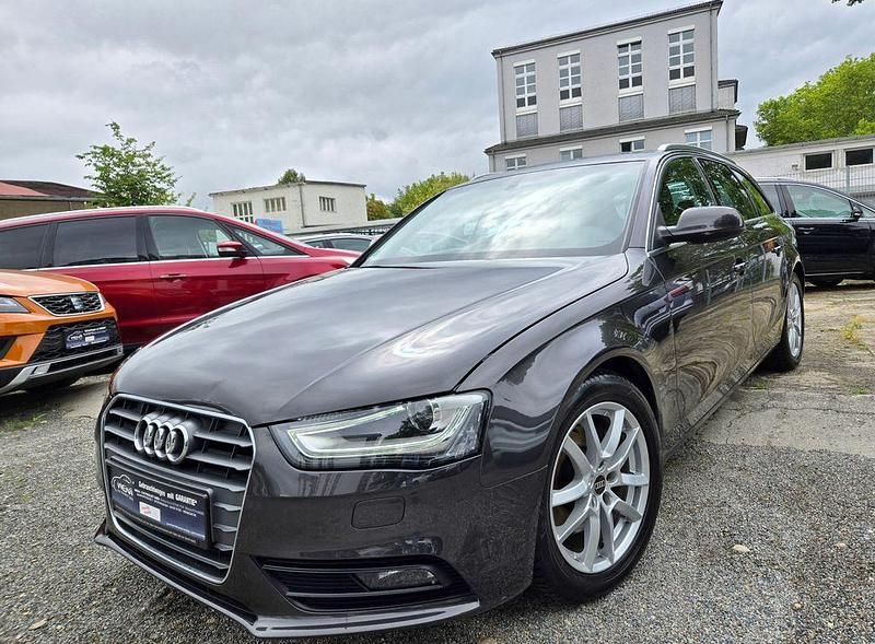 Grau Gebraucht 2014 Audi A4 Ambition Kombi | 7.890 € (Guter Preis) - Bild 1/4