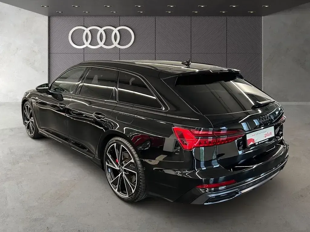 Gebraucht Audi A6 Sport 367 PS (269 kW) 2023 Schwarz Kombi