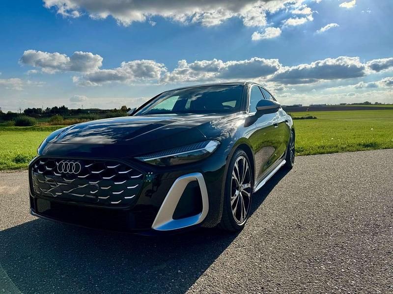 Gebraucht Audi S5 Ambiente 367 PS (269 kW) 2024 Schwarz Limousine