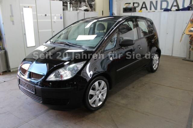 Gebraucht Mitsubishi Colt Inform 75 PS (55 kW) 2006 Schwarz Limousine