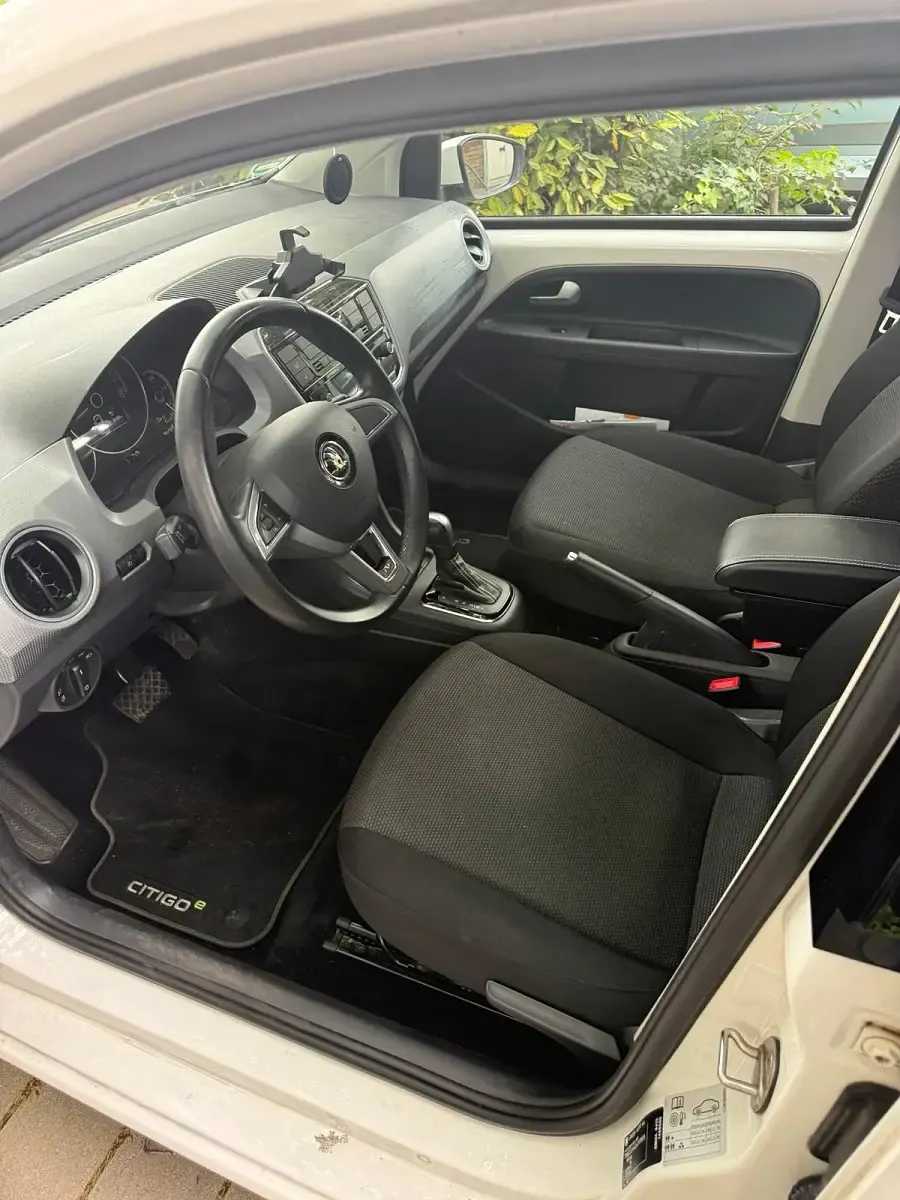 Gebraucht Skoda Citigo-e IV 61 kW (84 PS) 2020 Weiß Kleinwagen