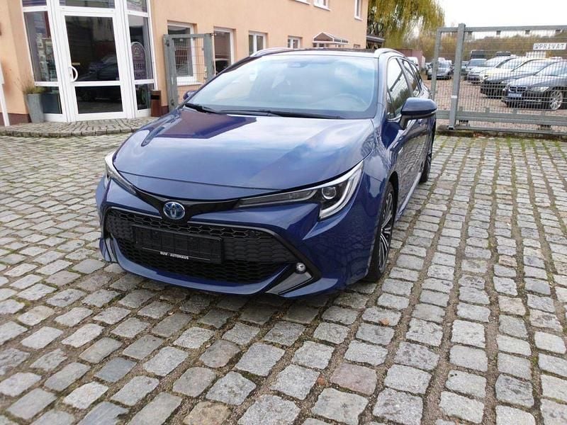 Blau Gebraucht 2020 Toyota Corolla Team Kombi | 20.990 € (Guter Preis) - Bild 1/4