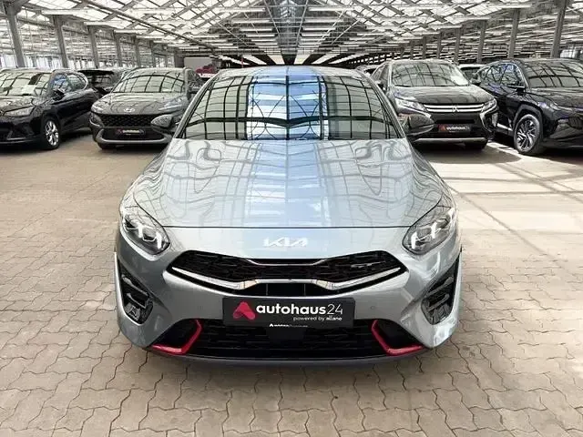 Używany Kia ProCeed GT 204 KM (150 kW) 2022 Srebrny Kombi
