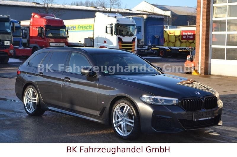 Gebraucht BMW 530 M Sport 286 PS (210 kW) 2021 Grau Limousine