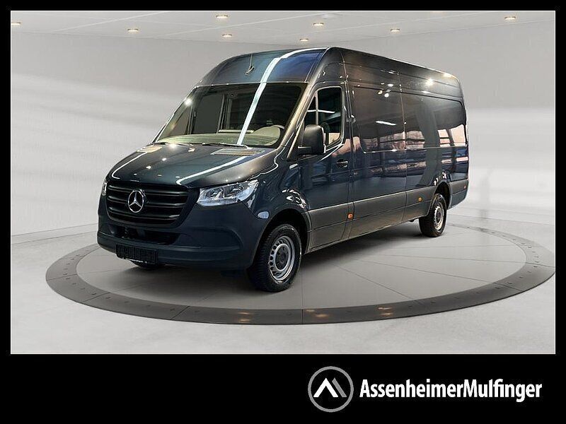 Tenoritgrau metallic Gebraucht 2023 Mercedes Sprinter Van | 32.428 € (Superpreis) - Bild 1/4