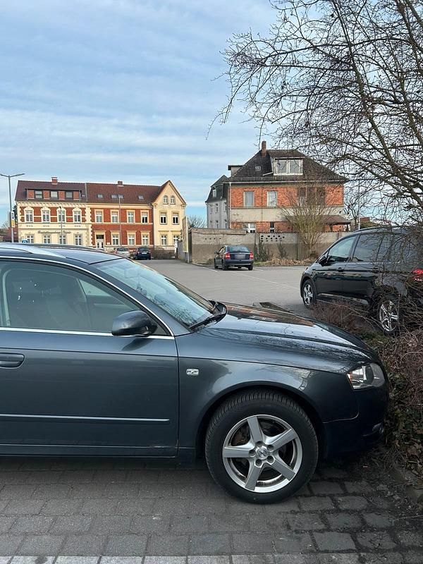 Używany Audi A4 116 KM (85 kW) 2007 Szary Kombi