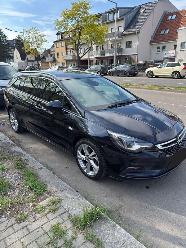 Second-hand Opel Astra Dynamic 150 CP (110 kW) 2019 Albastru Break