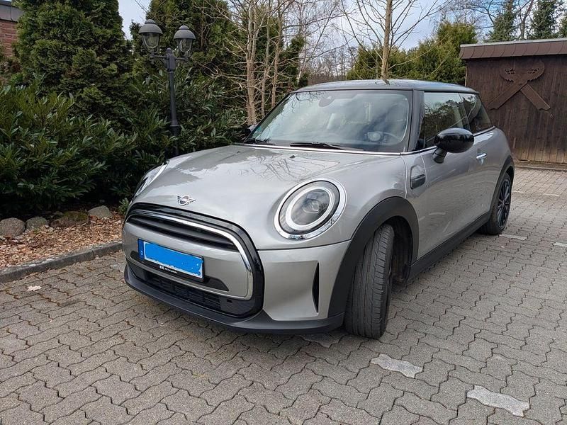 Gebraucht Mini Cooper Essential 136 PS (100 kW) 2023 Grau Kleinwagen