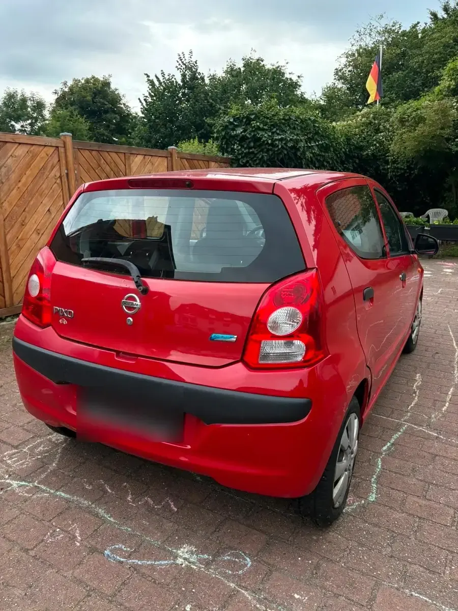 Gebraucht Nissan Pixo 68 PS (50 kW) 2010 Rot Kleinwagen