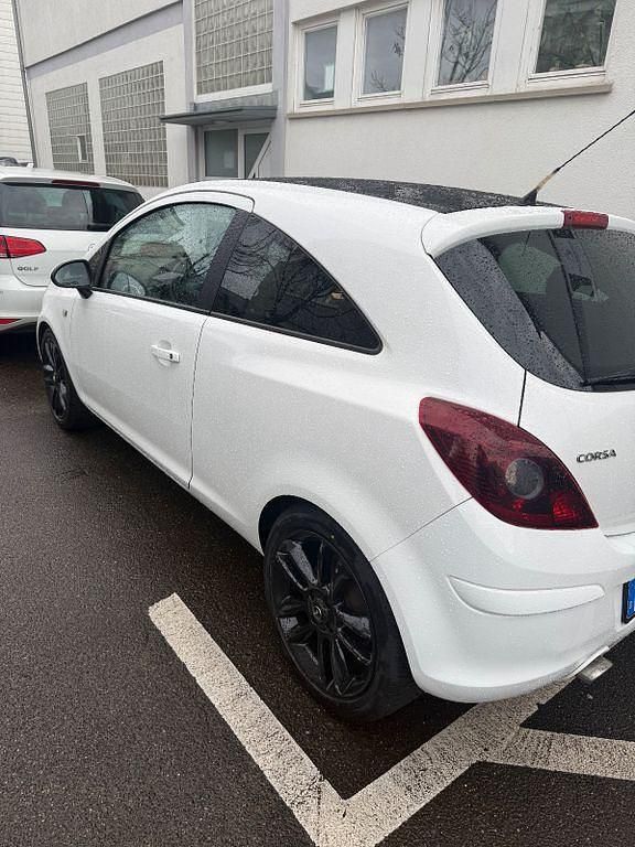 Gebraucht Opel Corsa 90 PS (66 kW) 2009 Weiß Limousine
