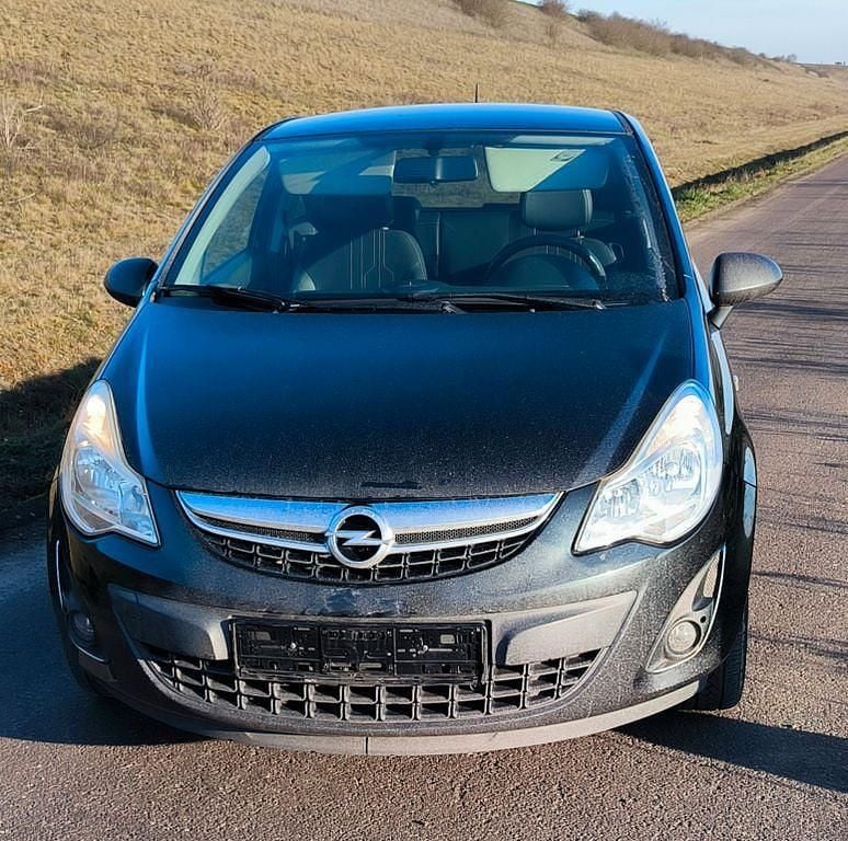 Schwarz Gebraucht 2012 Opel Corsa Kleinwagen | 2.649 € (Guter Preis) - Bild 1/4