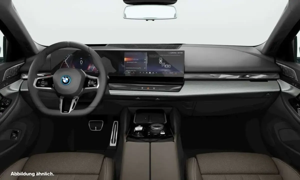 Gebraucht BMW i5 M Sport 250 kW (340 PS) 2023 M brooklyn grau Limousine